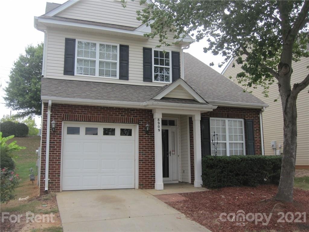 Property image 1 at 8909 Holland Park Lane, Charlotte, NC 28277
