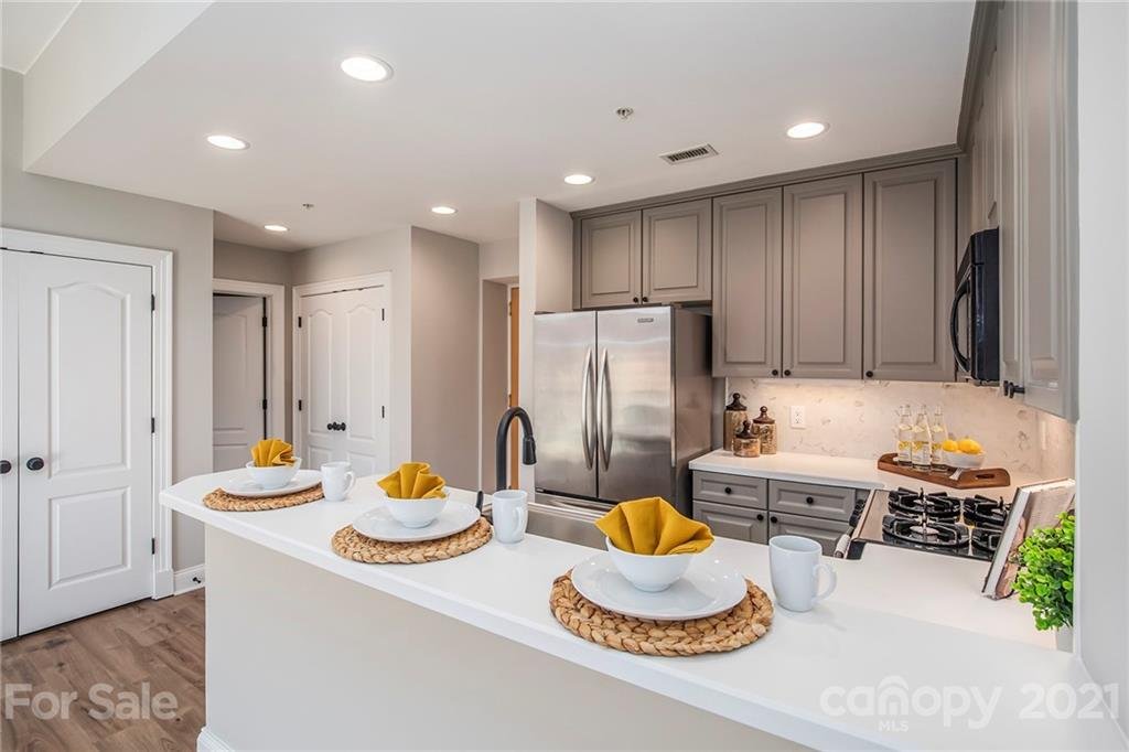 Property image 1 at 315 Arlington Avenue, Charlotte, NC 28203