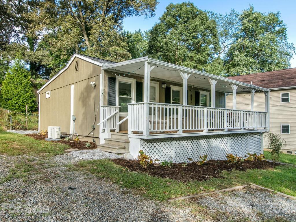 Property image 1 at 60 Branning Street, Asheville, NC 28806