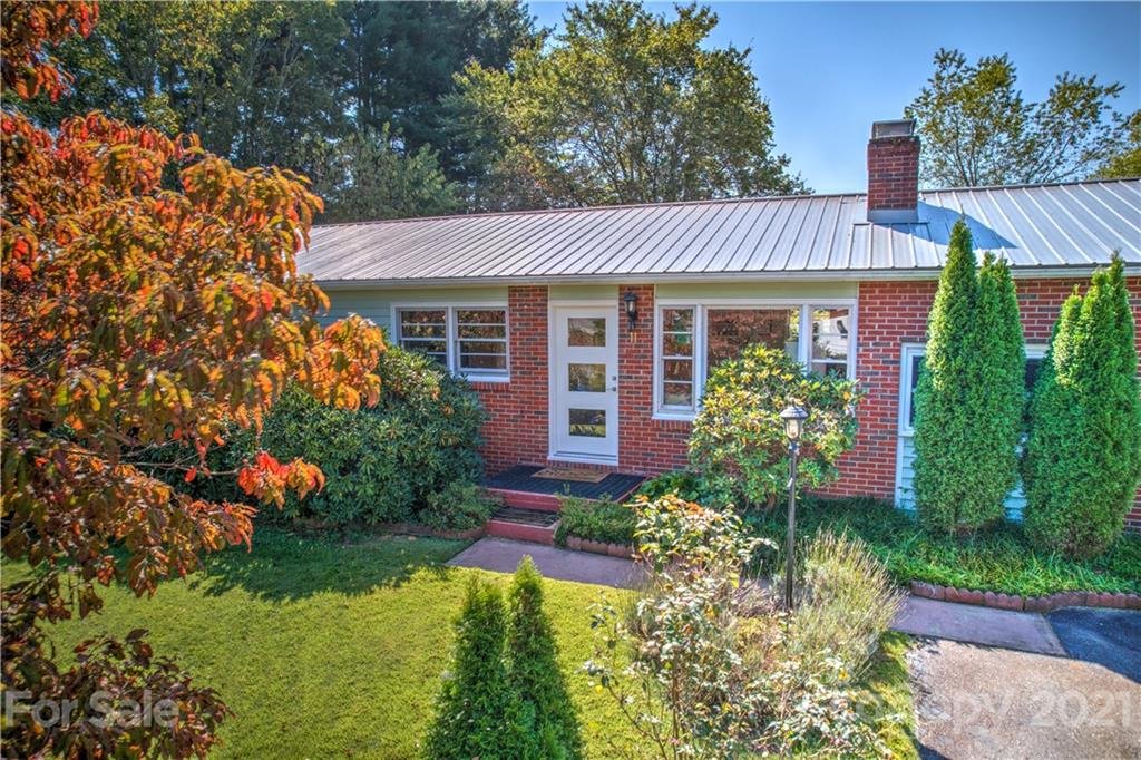 Property image 1 at 11 Holly Street, Asheville, NC 28806