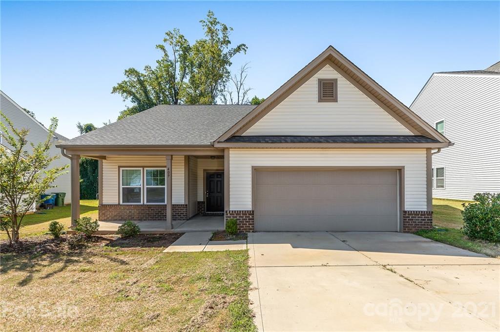 Property image 1 at 409 Moses Rhyne Drive, Mount Holly, NC 28120