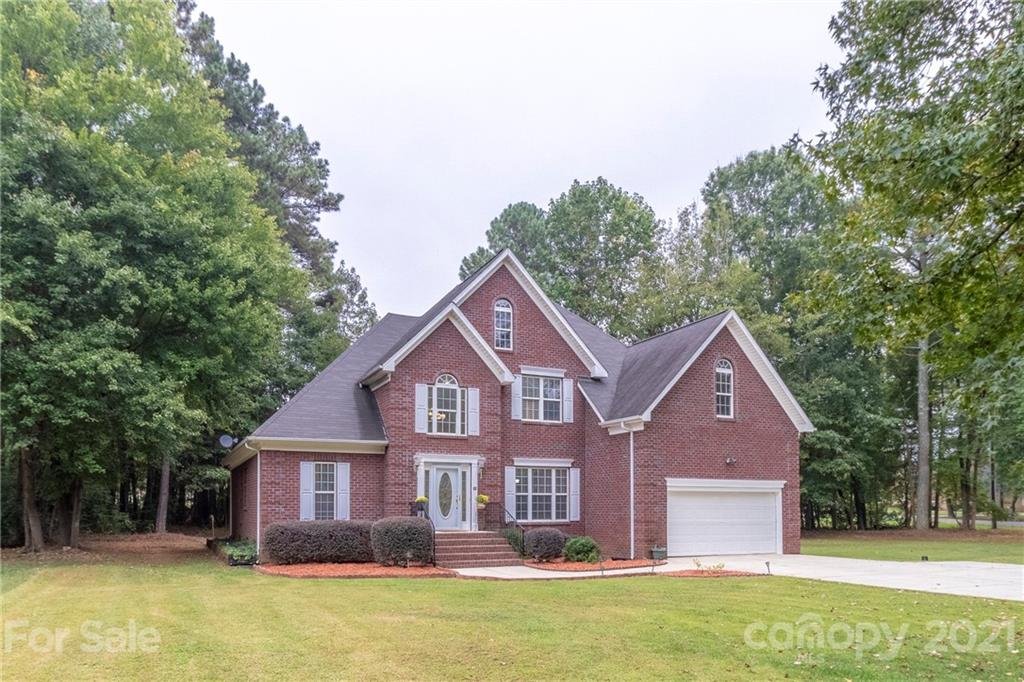 Property image 1 at 8200 Renee Drive, Charlotte, NC 28216