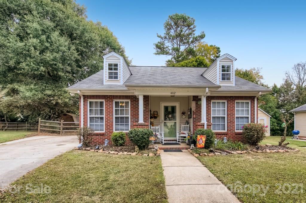 Property image 1 at 402 Llewellyn Street, Belmont, NC 28012