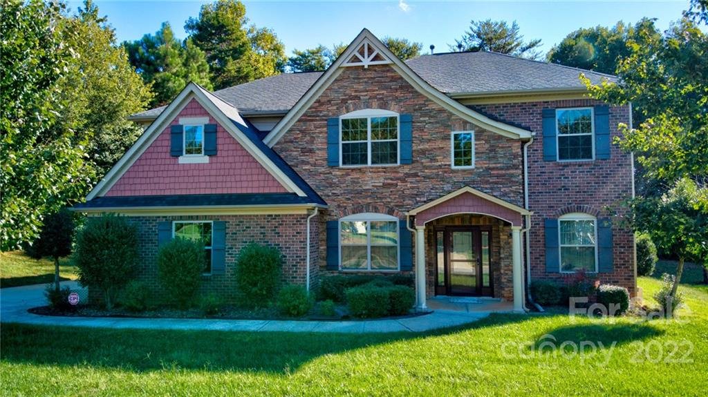 Property image 1 at 115 Lakeshore Hills Drive, Mooresville, NC 28117