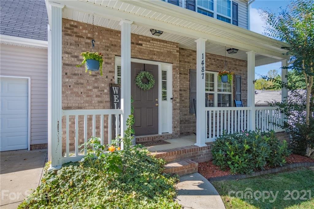 1487 Hollythorne Drive