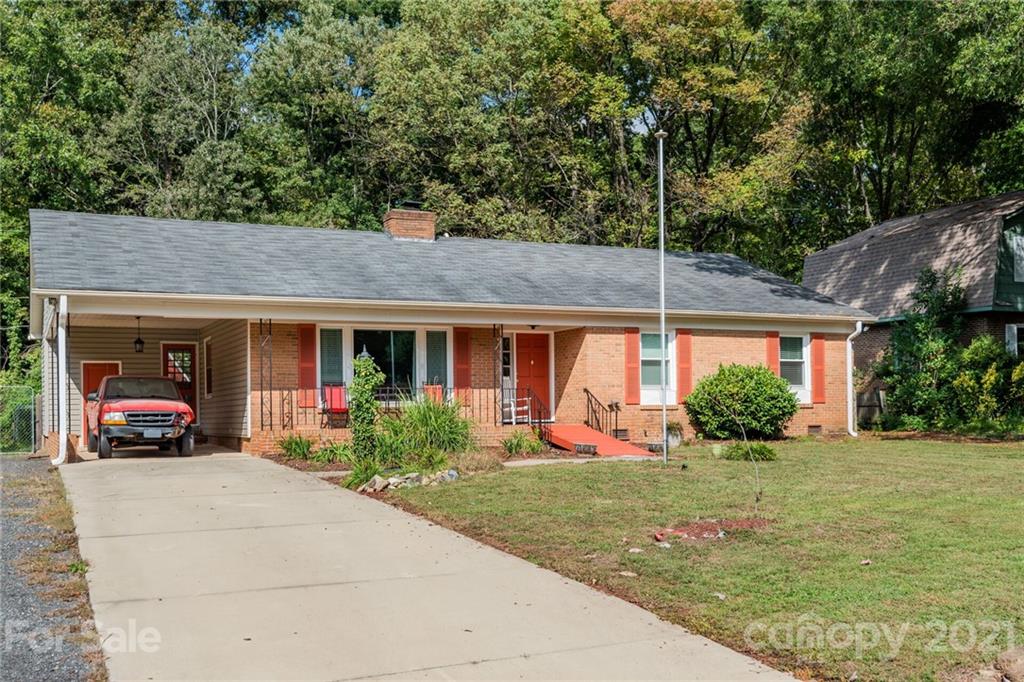 Property image 1 at 1200 Fox Run Drive, Charlotte, NC 28212