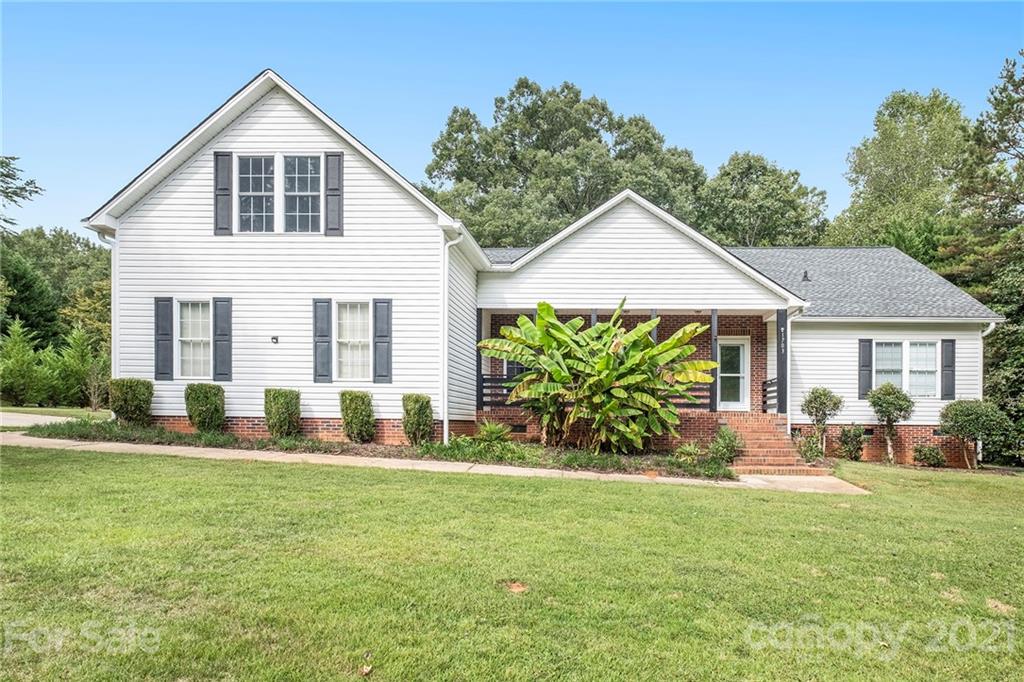 1703 Fox Hollow Lane