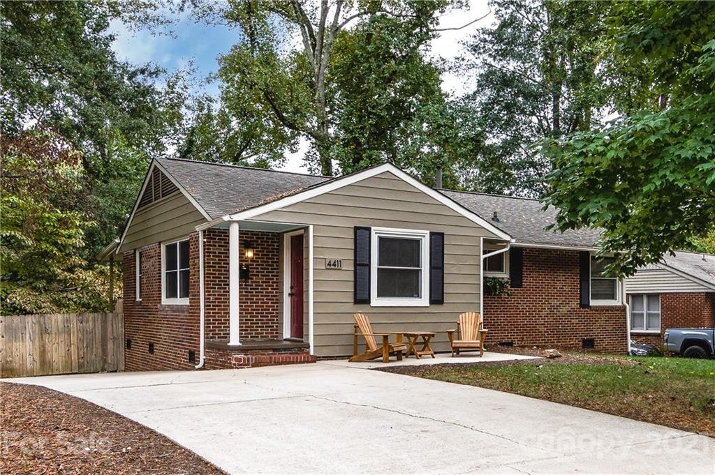 Property image 1 at 4411 Murrayhill Road, Charlotte, NC 28209