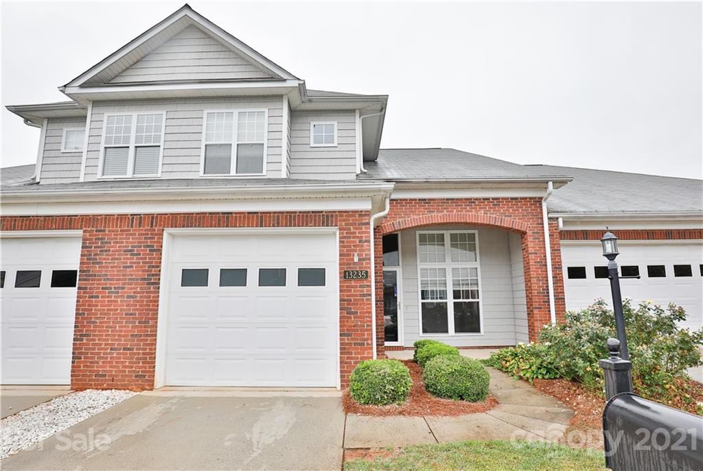 Property image 1 at 13235 Mint Lake Drive, Matthews, NC 28105