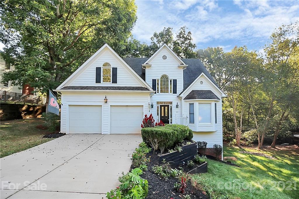 Property image 1 at 1011 Gateshead Lane, Matthews, NC 28105