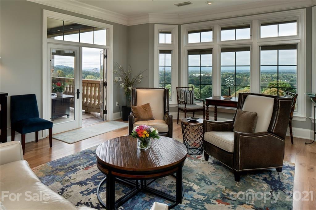 Property image 1 at 288 Macon Avenue, Asheville, NC 28804