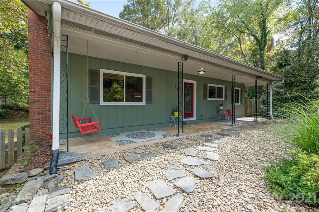 Property image 1 at 18 Crockett Avenue, Asheville, NC 28805