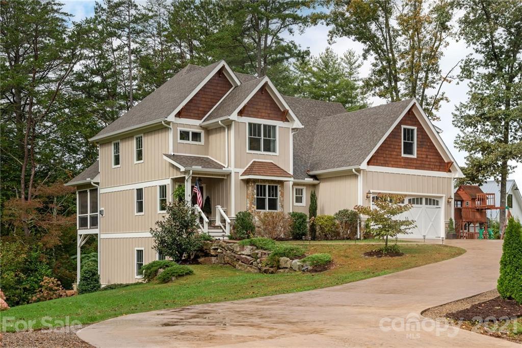 Property image 1 at 4 Crossings Circle, Fairview, NC 28730