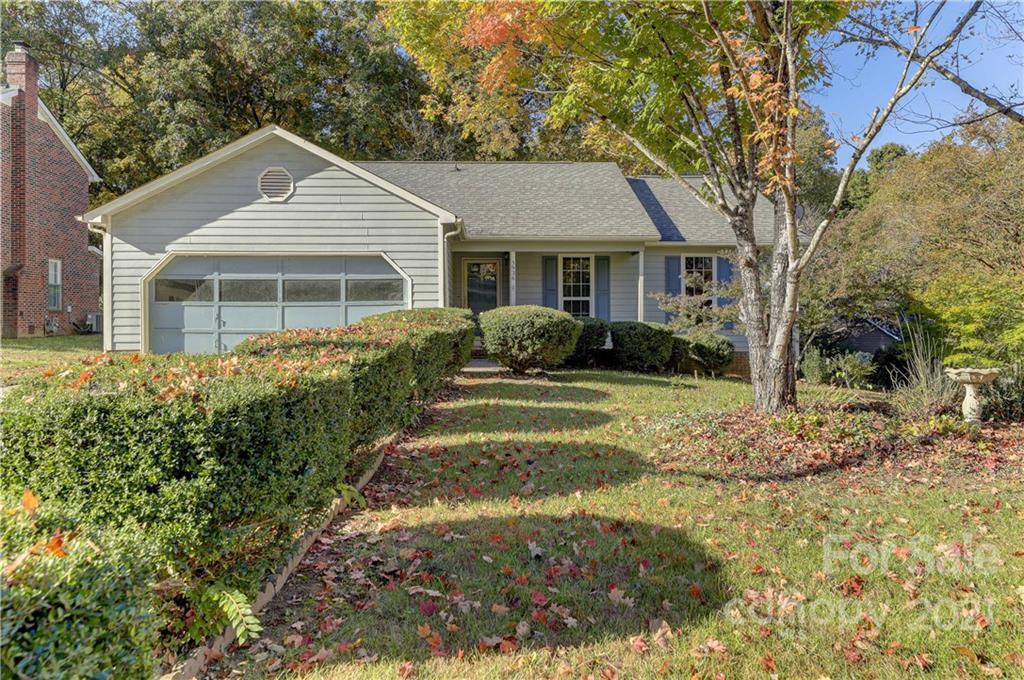 Property image 1 at 5926 Scots Bluff Drive, Charlotte, NC 28227