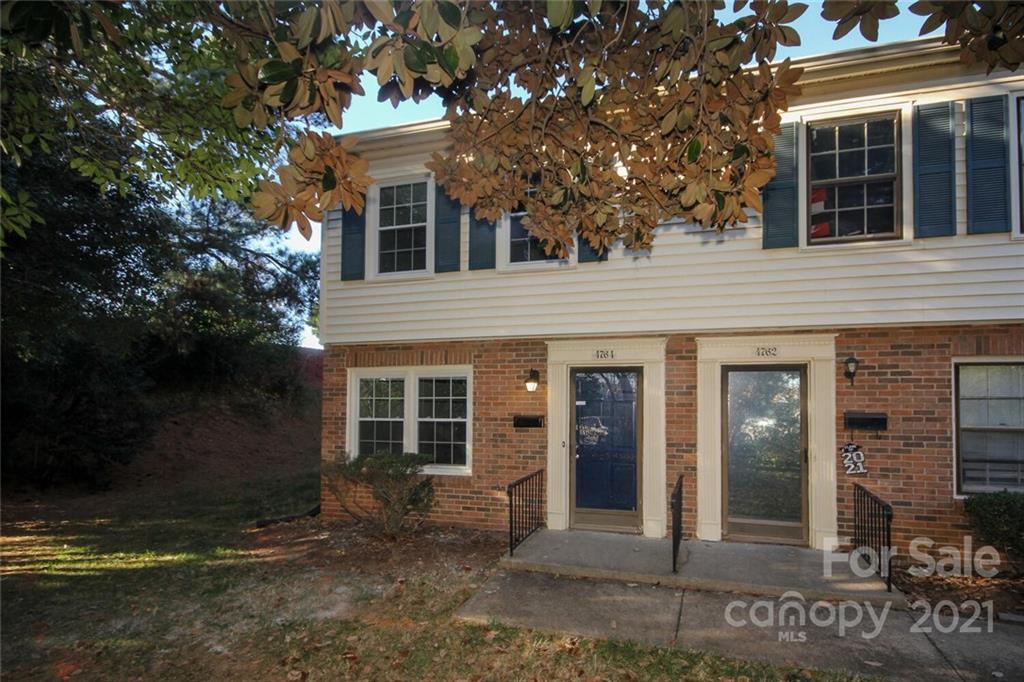 4764 Old Lantern Way