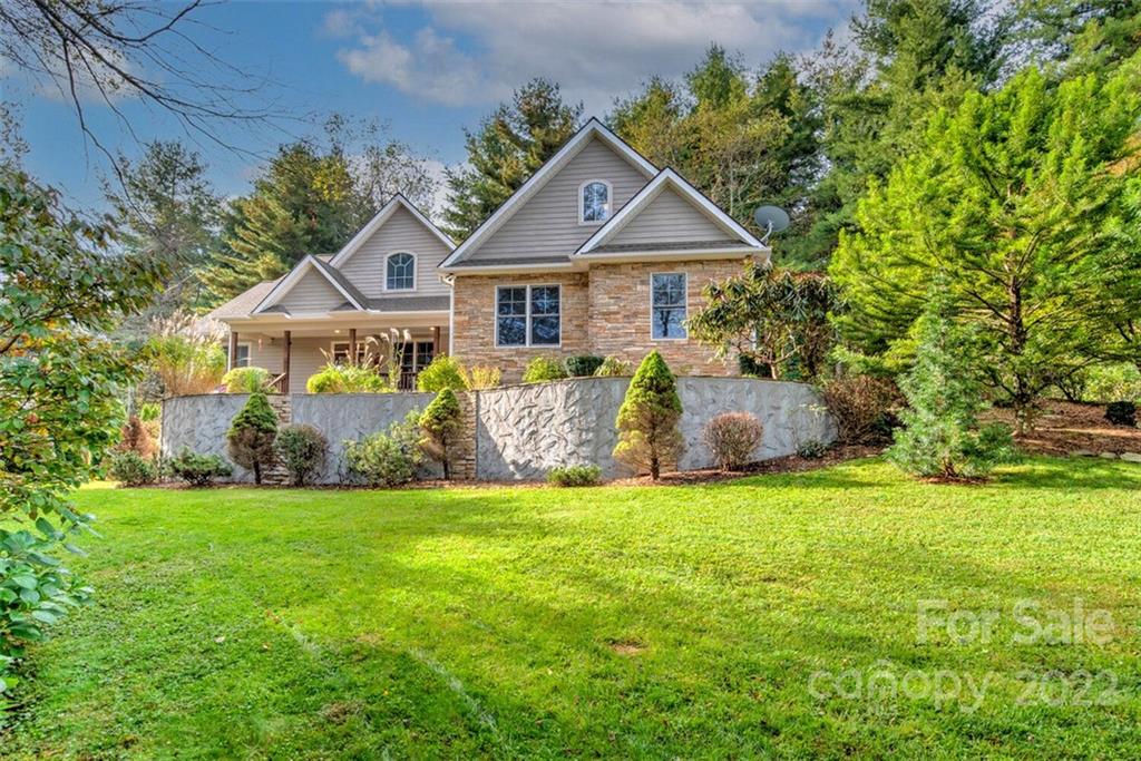 Property image 1 at 35 Narrow Path Way, Flat Rock, NC 28731