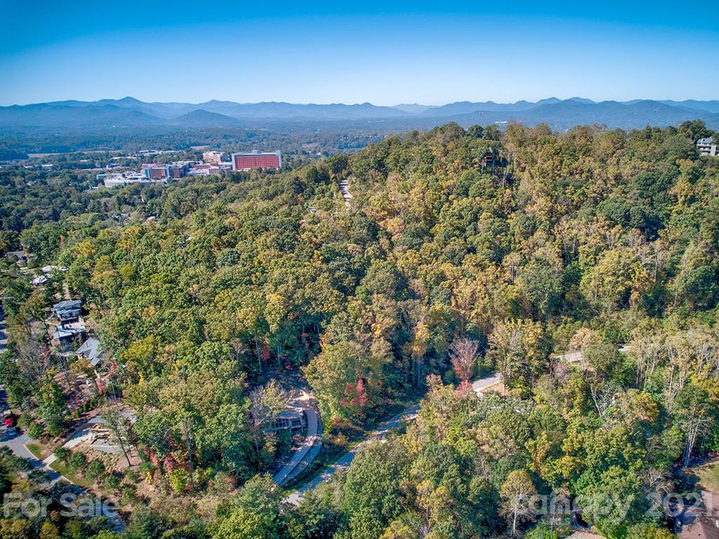 Property image 1 at 8 La Grange Drive, Asheville, NC 28805