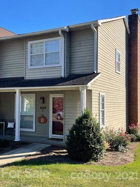 1666 Robins Nest Court