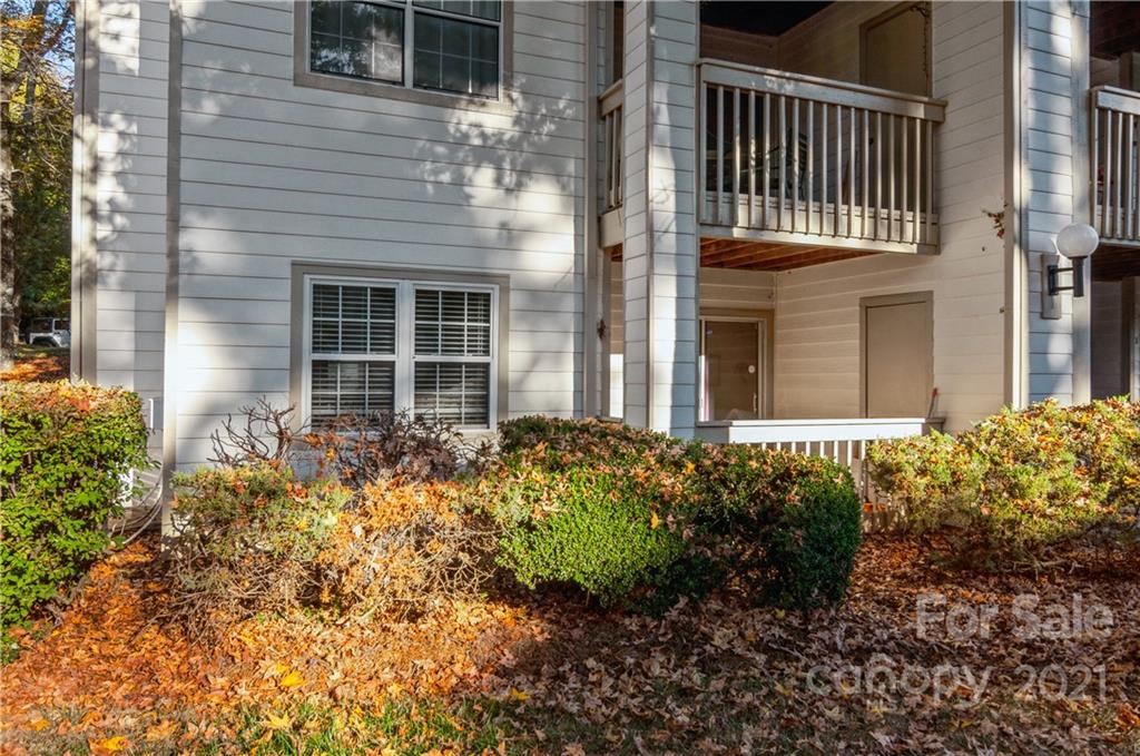 Property image 1 at 1032 Churchill Downs Court, Charlotte, NC 28211