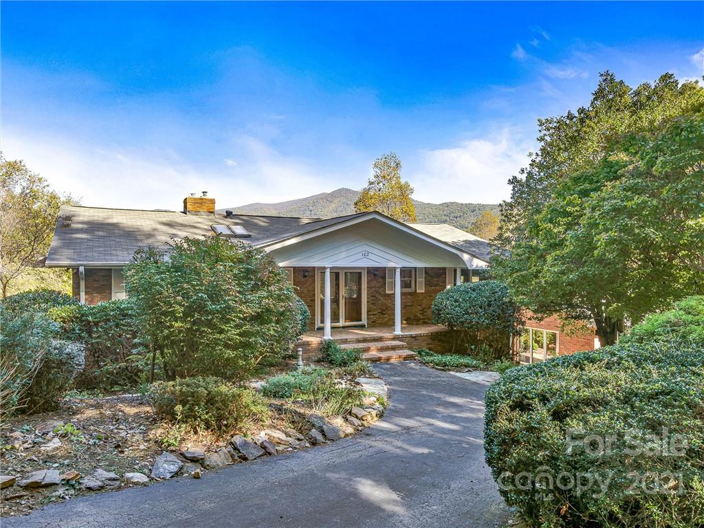 Property image 1 at 102 Ashley Circle, Asheville, NC 28805