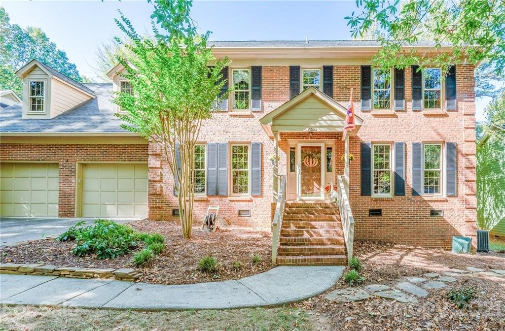 Property image 1 at 10022 Woodview Circle, Charlotte, NC 28277