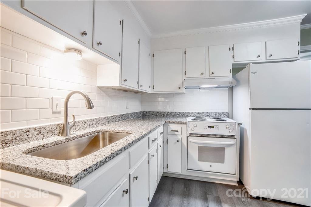 Property image 1 at 406 Edgegreen Drive, Charlotte, NC 28217