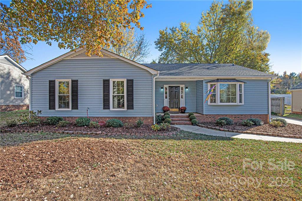 Property image 1 at 437 Silversmith Lane, Charlotte, NC 28270