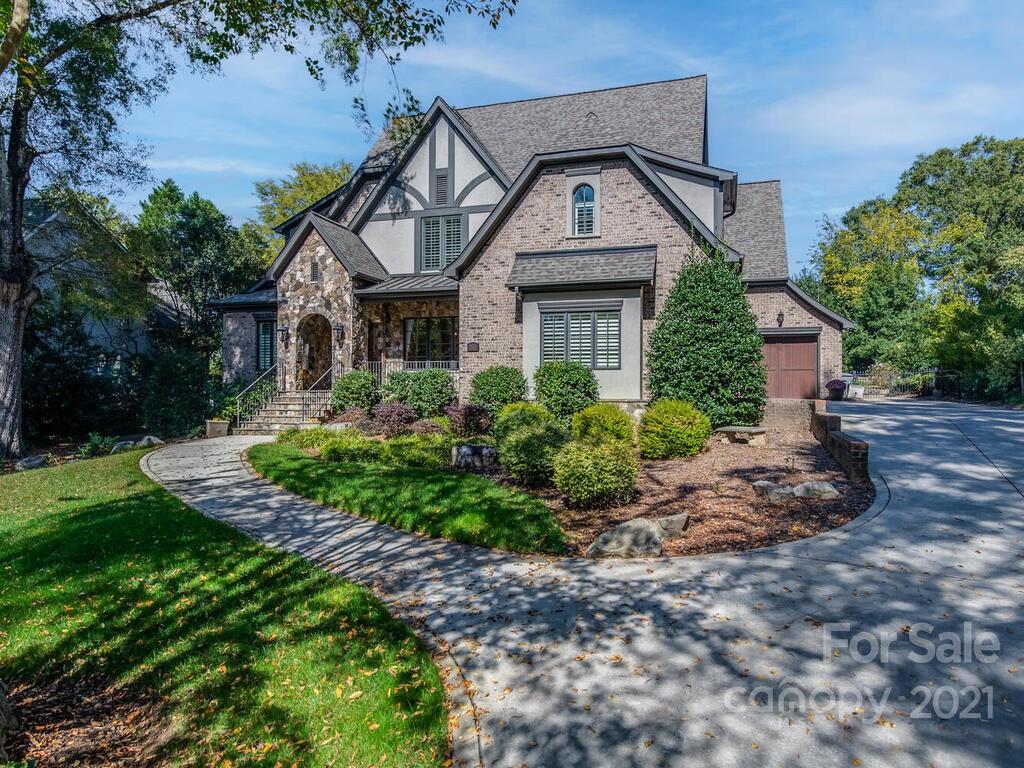 Property image 1 at 2146 Brookwood Road, Charlotte, NC 28211