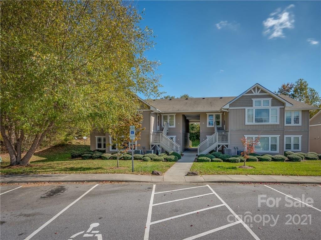 Property image 1 at 93 Morningside Lane, Hendersonville, NC 28792