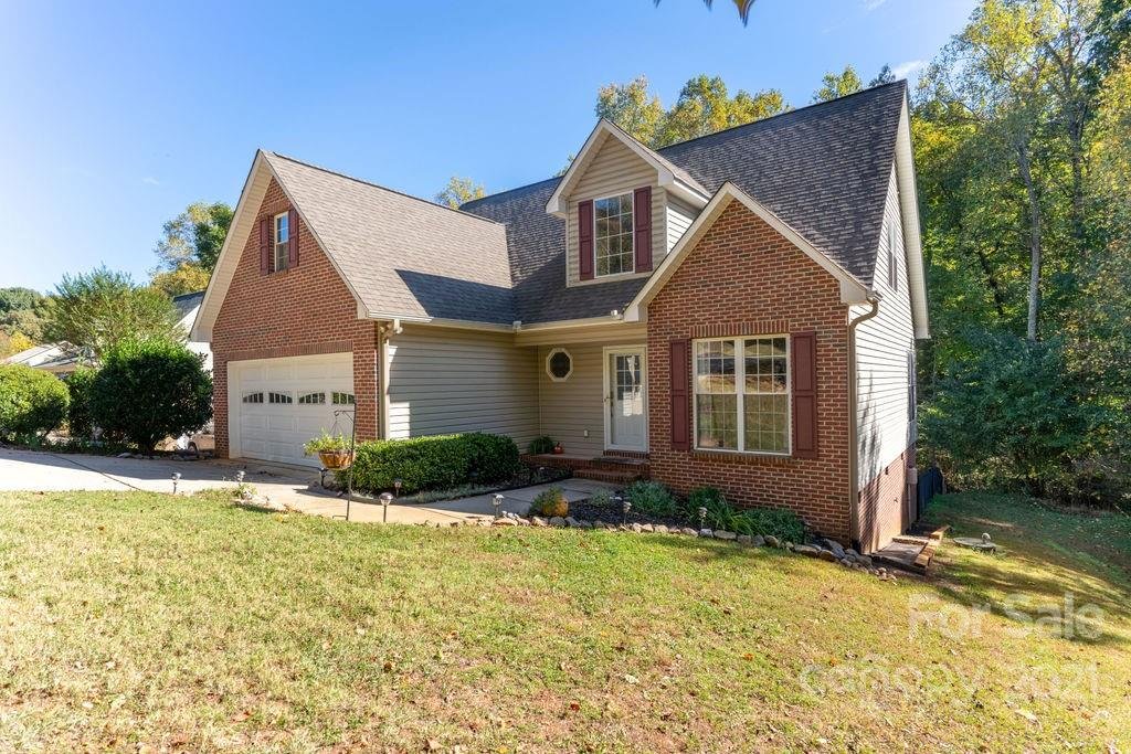 Property image 1 at 6984 Forest Manor Drive, Denver, NC 28037