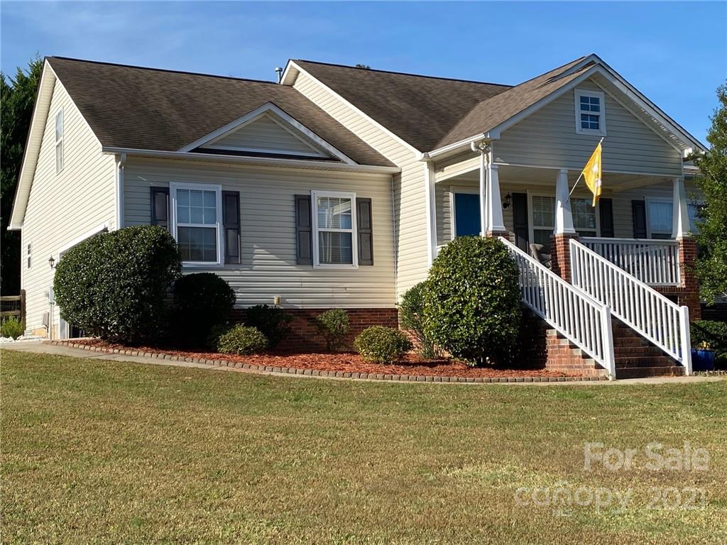 1538 Meadow Glen Lane