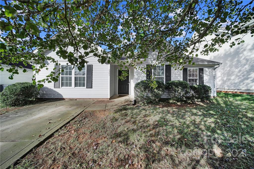 Property image 1 at 8243 Pozzi Road, Charlotte, NC 28216