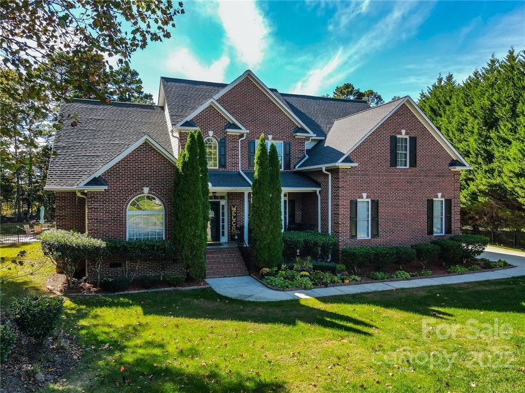 Property image 1 at 5105 Iveystone Court, Belmont, NC 28012