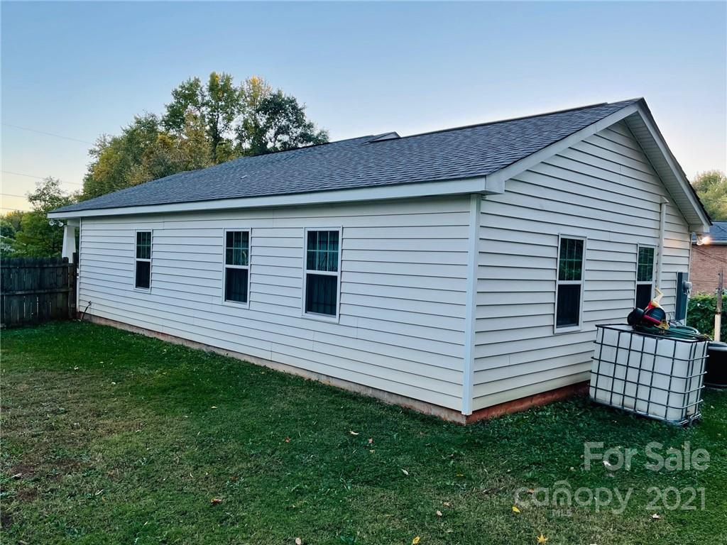 Property image 1 at 2604 Hemphill Street, Charlotte, NC 28208