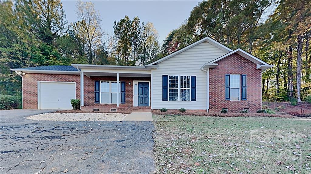 Property image 1 at 1862 Green Leaf Court, Conover, NC 28613