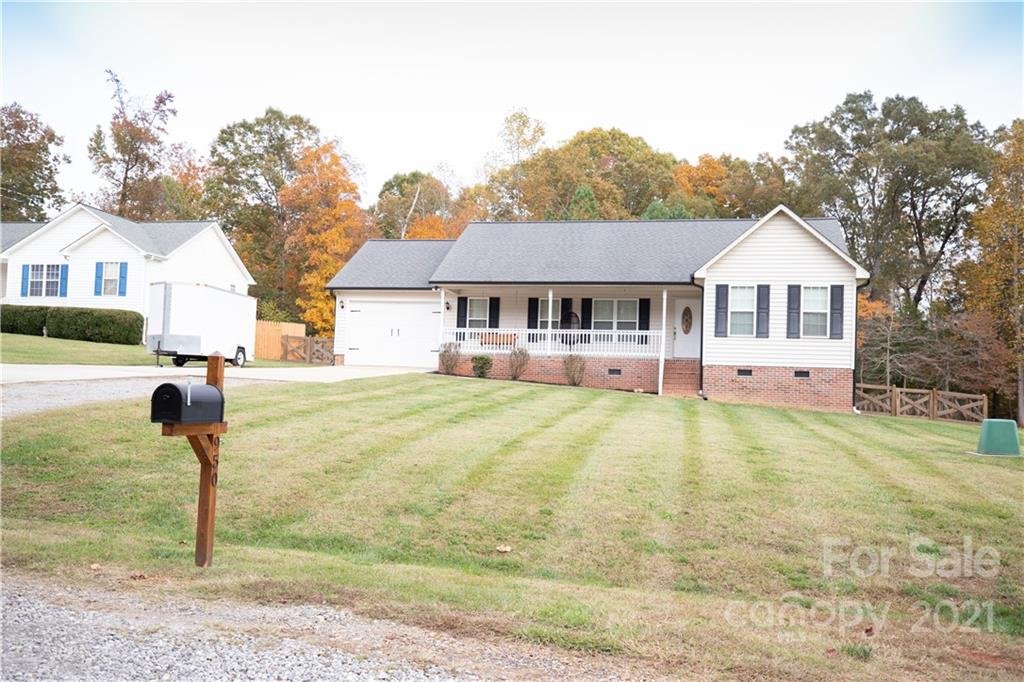 Property image 1 at 950 Hillard Lane, Lincolnton, NC 28092