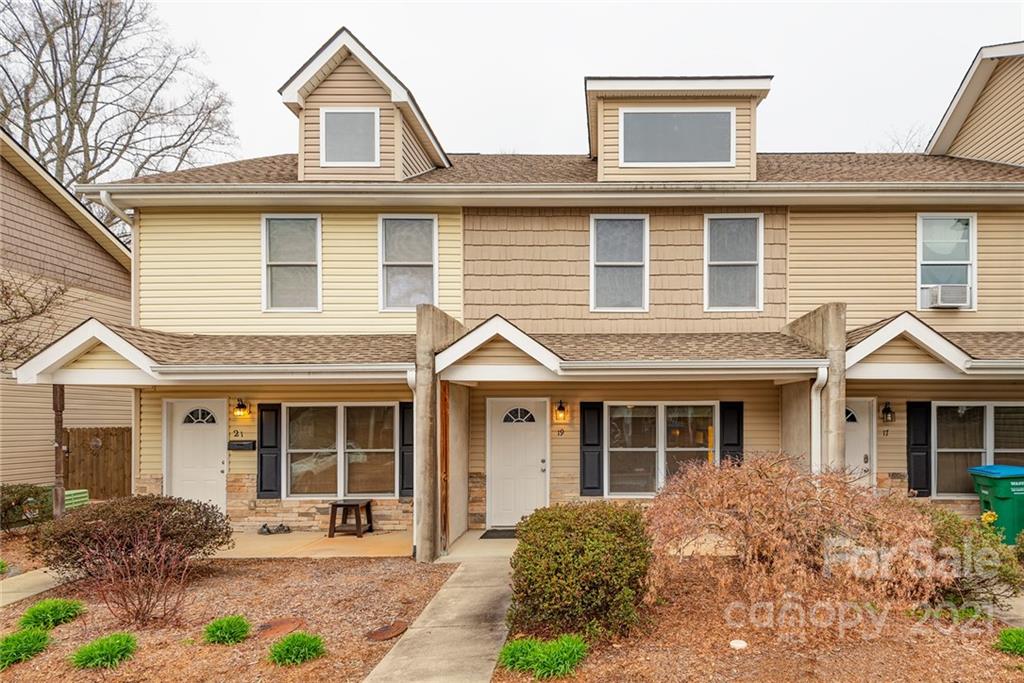 Property image 1 at 21 English Ivy Road, Asheville, NC 28806