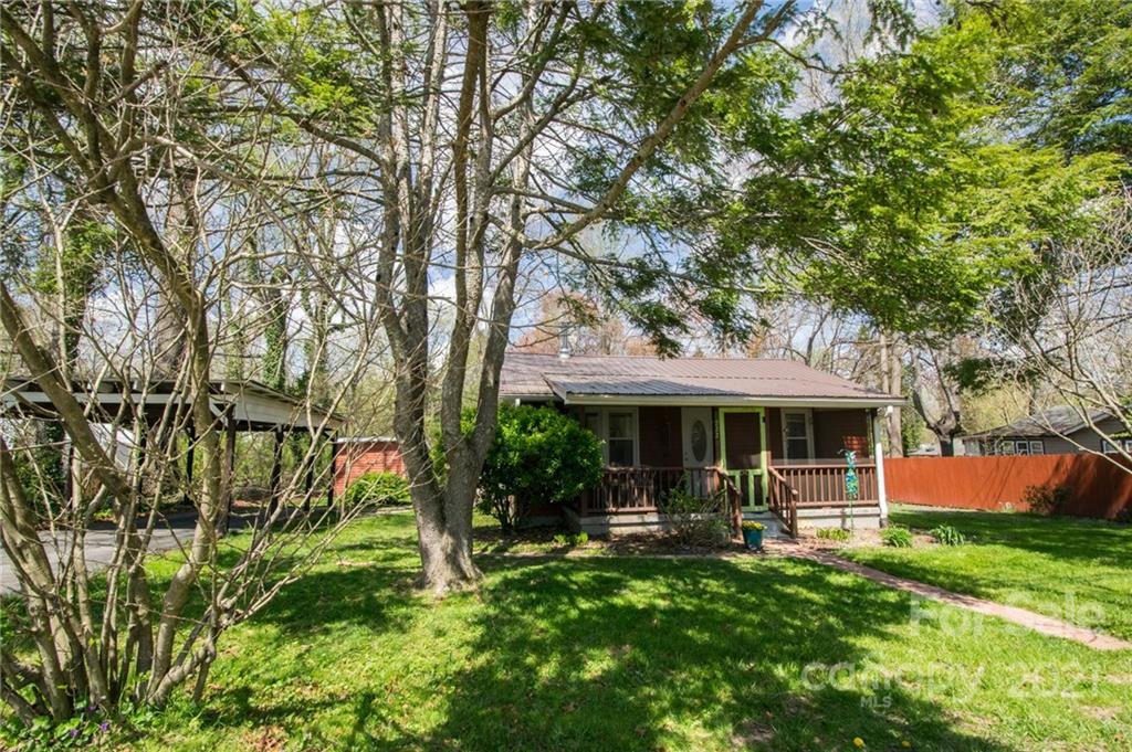 Property image 1 at 222 Gull Avenue, East Flat Rock, NC 28726