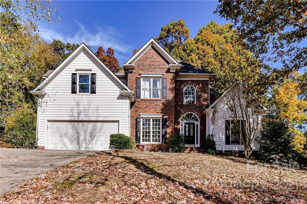 Property image 1 at 418 Whitefriars Lane, Matthews, NC 28105