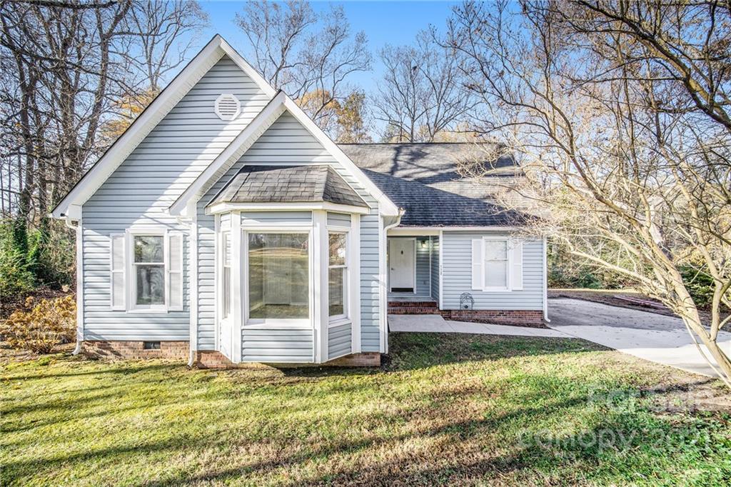 Property image 1 at 720 Bermuda Avenue, Gastonia, NC 28054