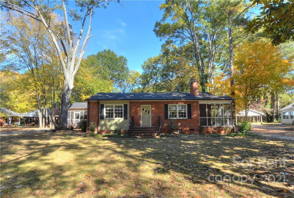 Property image 1 at 2613 Providence Road, Charlotte, NC 28211
