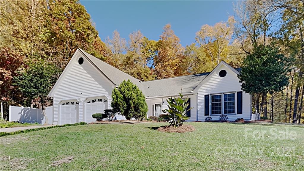 Property image 1 at 10140 Crayton Drive, Charlotte, NC 28269