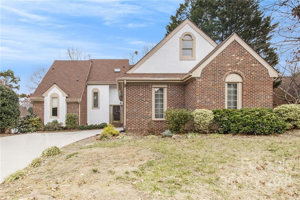 Property image 1 at 5207 Wimbleton Court, Charlotte, NC 28226