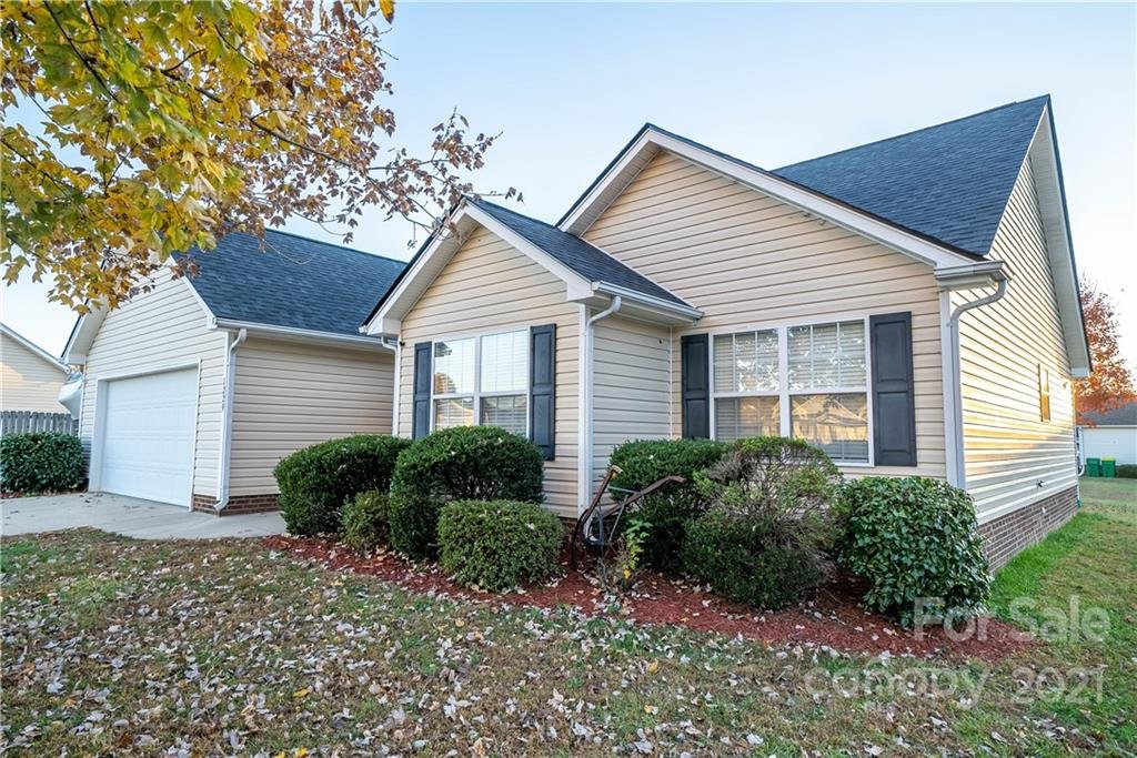 Property image 1 at 1229 Grace Court, Oakboro, NC 28129