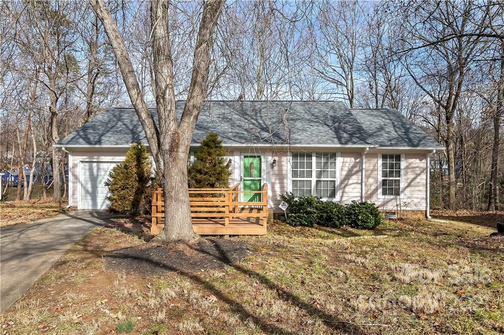 Property image 1 at 6056 Acadian Woods Drive, Charlotte, NC 28227