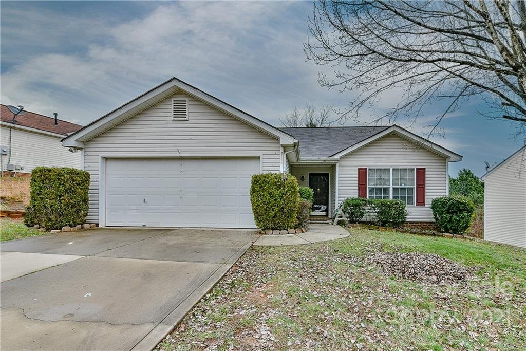 Property image 1 at 2111 Pleasant Dale Drive, Charlotte, NC 28214