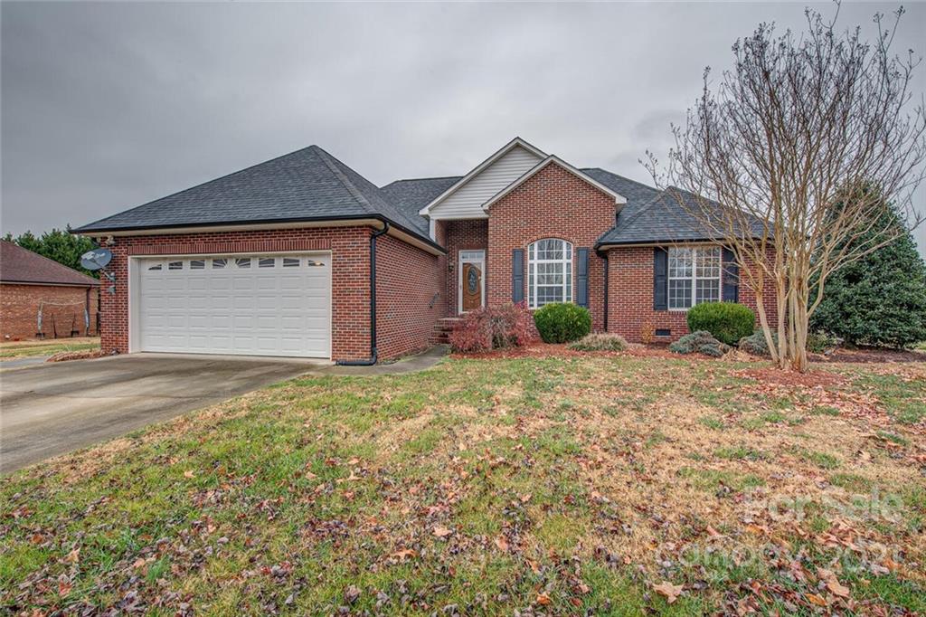 Property image 1 at 1034 Walnut Springs Court, Dallas, NC 28034