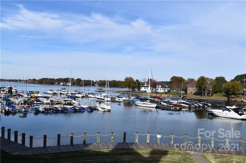 18795 Vineyard Point Lane