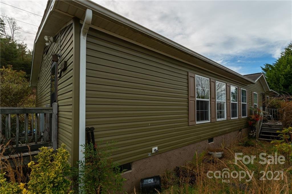 Property image 1 at 403 Golden Breeze Road, Swannanoa, NC 28778