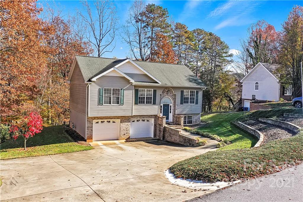 Property image 1 at 1719 9th Street Place, Hickory, NC 28602